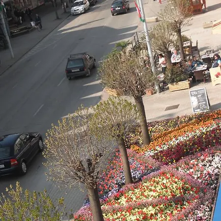 Tavas Barlang Apartman *